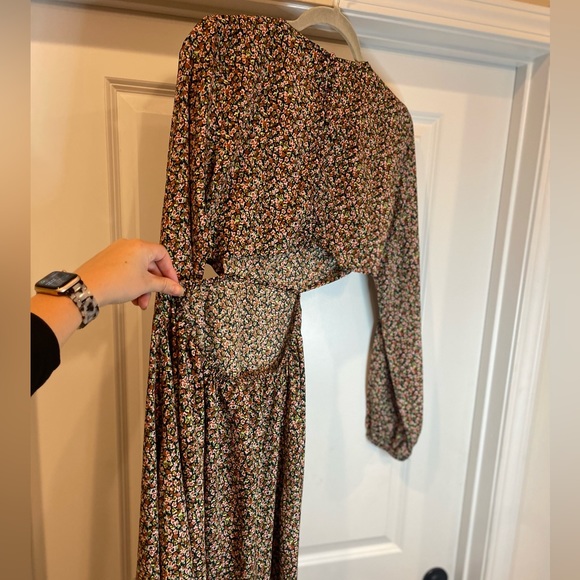 Backless Floral Midi - Picture 4 of 4